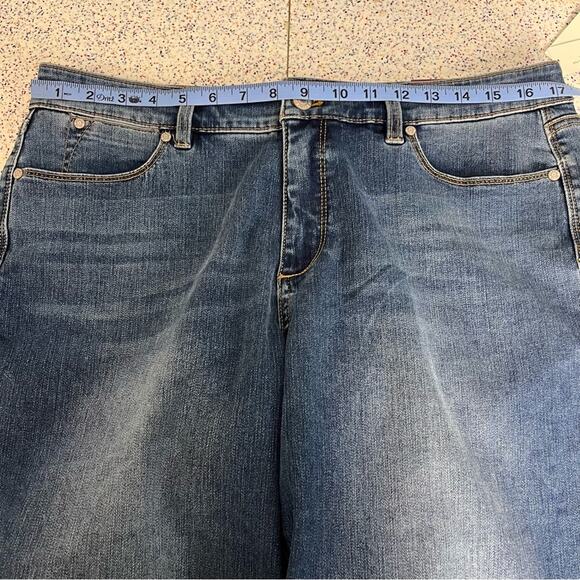 NWT Talbots Flawless Five Pocket Straight Leg Curvy Women’s 14P Medium Blue Jean - Picture 7 of 10